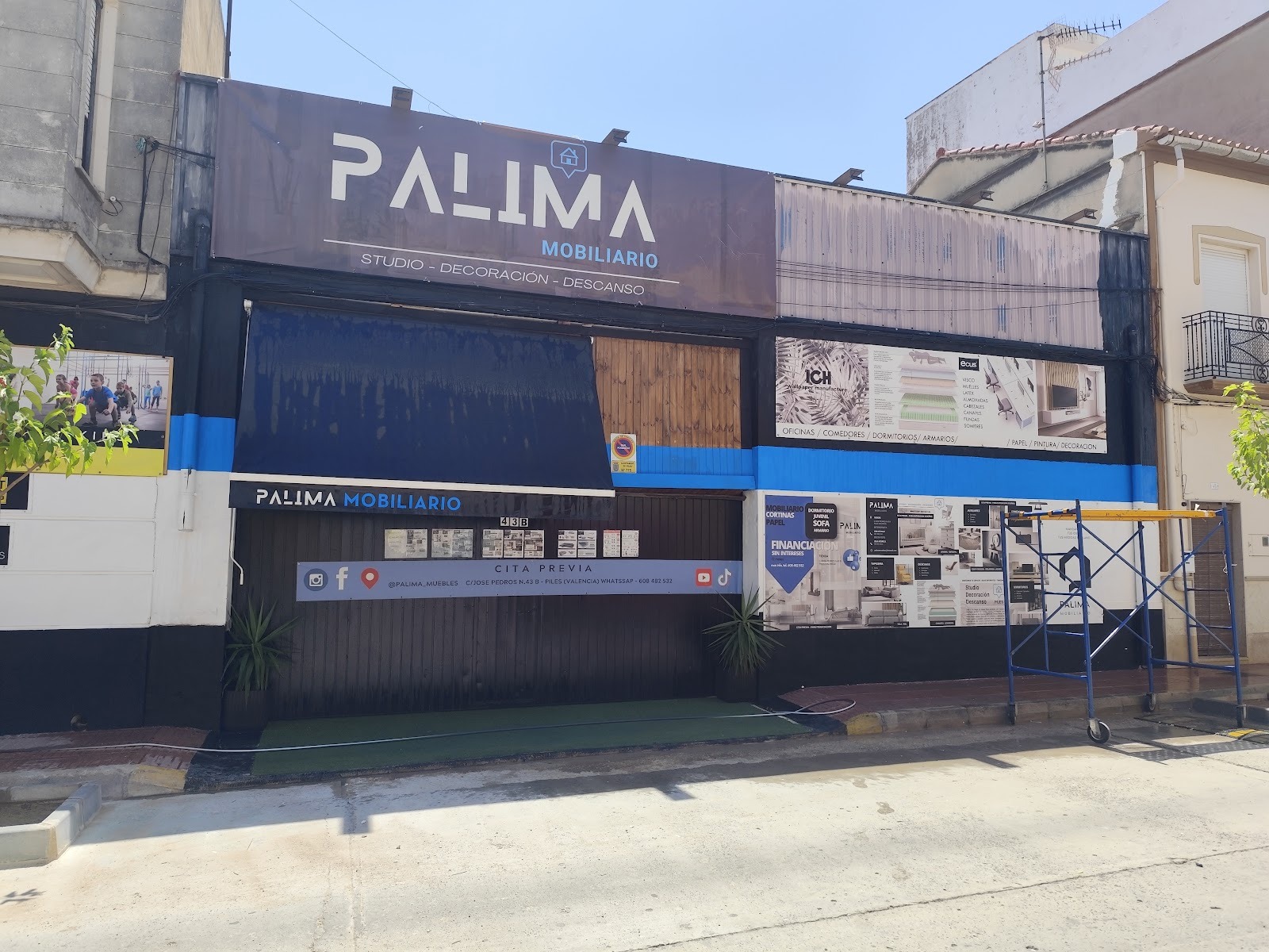Fachada de la tienda PALIMA Muebles, en Piles (Valencia)